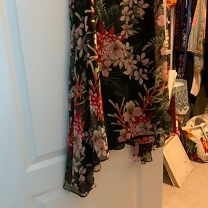 stunning dress, lined georgette hankerchief hem